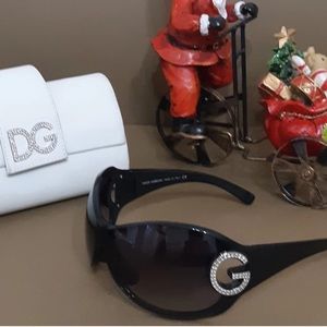 LOOKING TO BUY!!!!!!Dolce and gabbana 6024-B